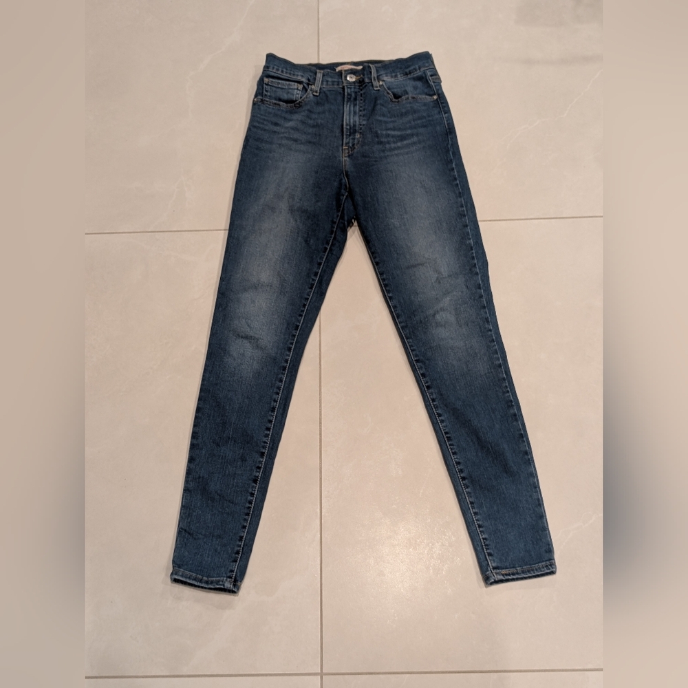 Levis Womens Blue Mile High Super Skinny Jean Size 28
